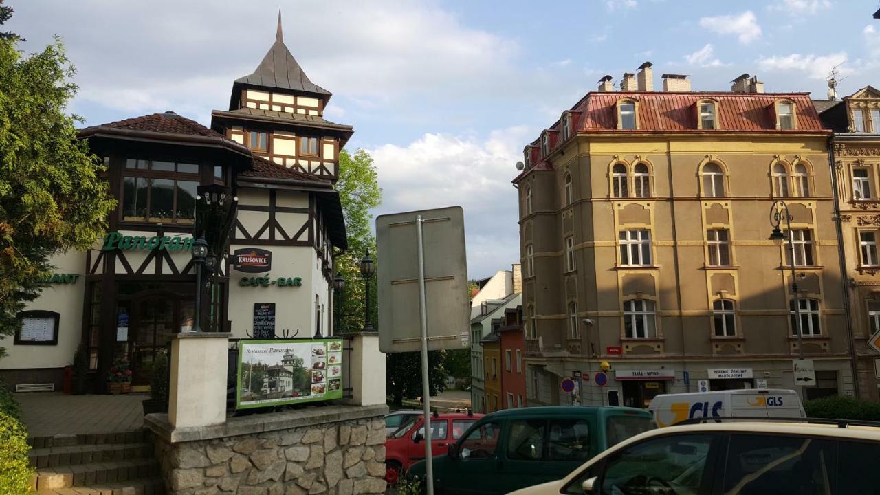 Nely'S Apartment Karlovy Vary Exterior photo