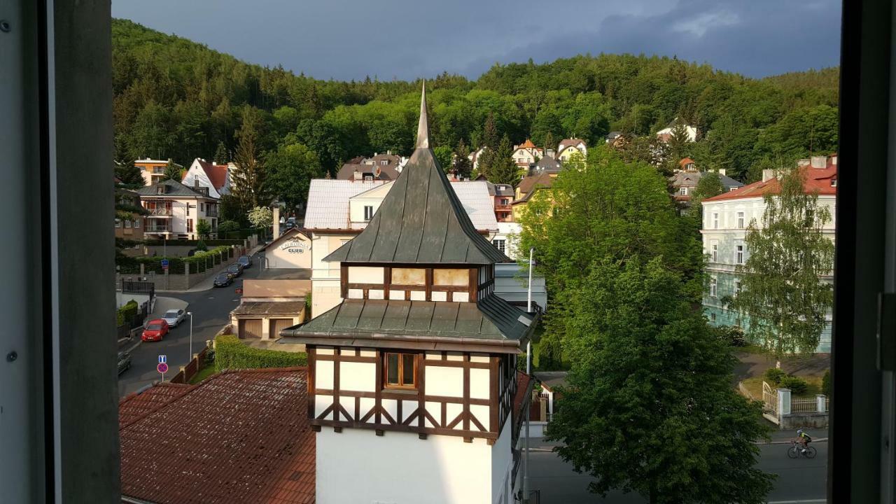 Nely'S Apartment Karlovy Vary Exterior photo